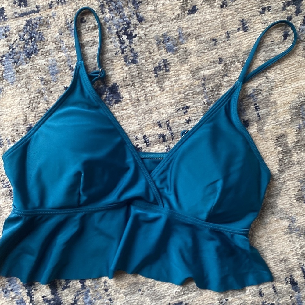 Blue Ruffled‎ Bikini Top cup support ruffle hem bikini top teal blue size M